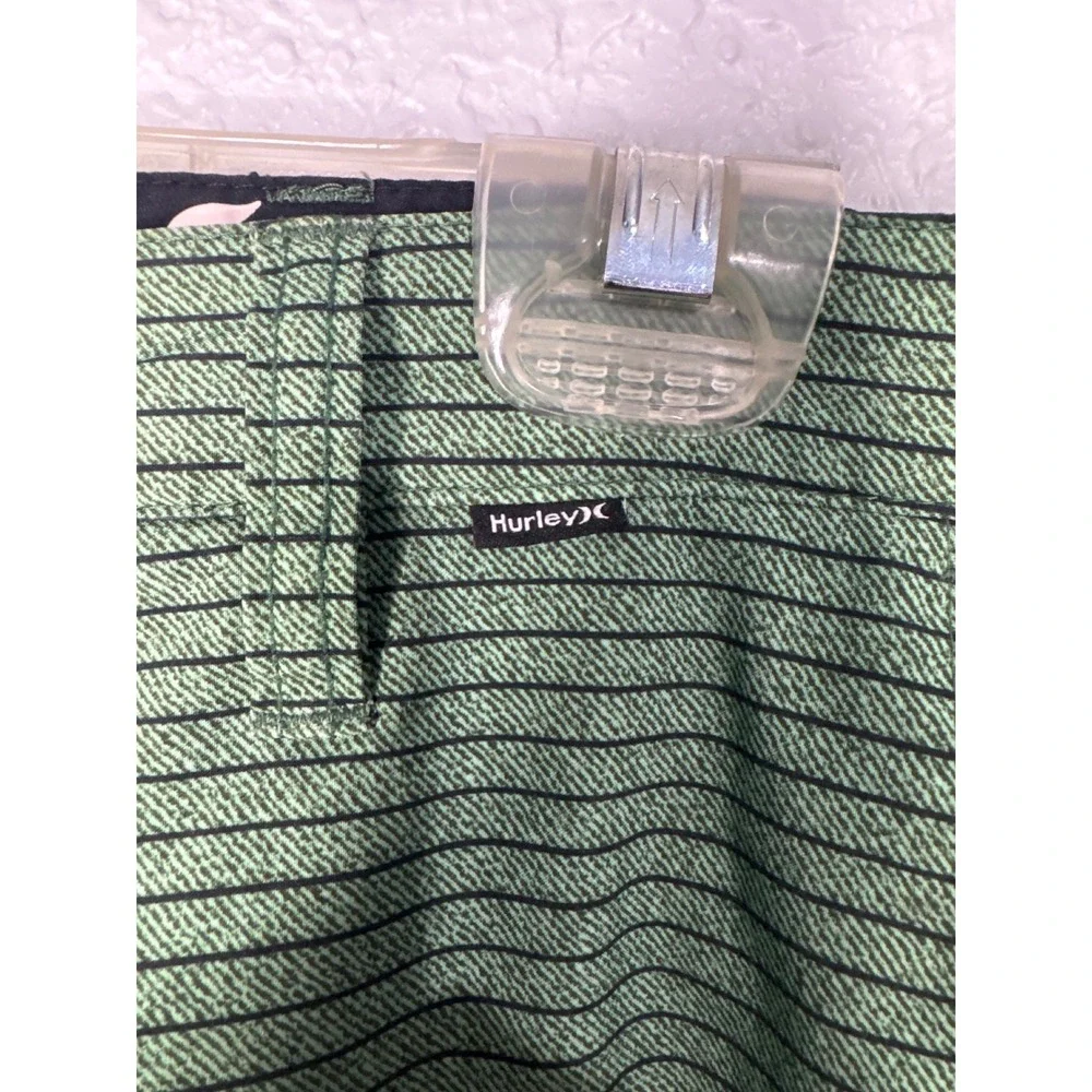 Vintage Hurley Phantom Board Shorts Mens 34-36 Green Striped Good